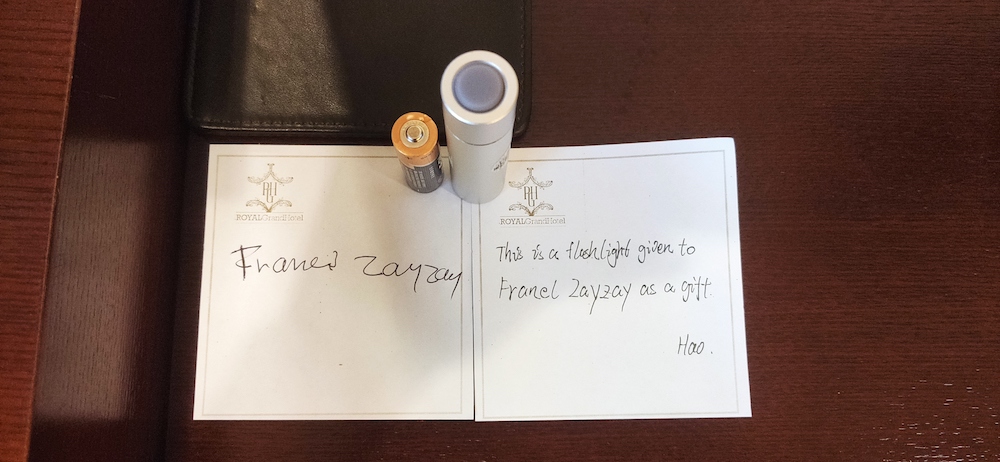 送给当地人的礼品