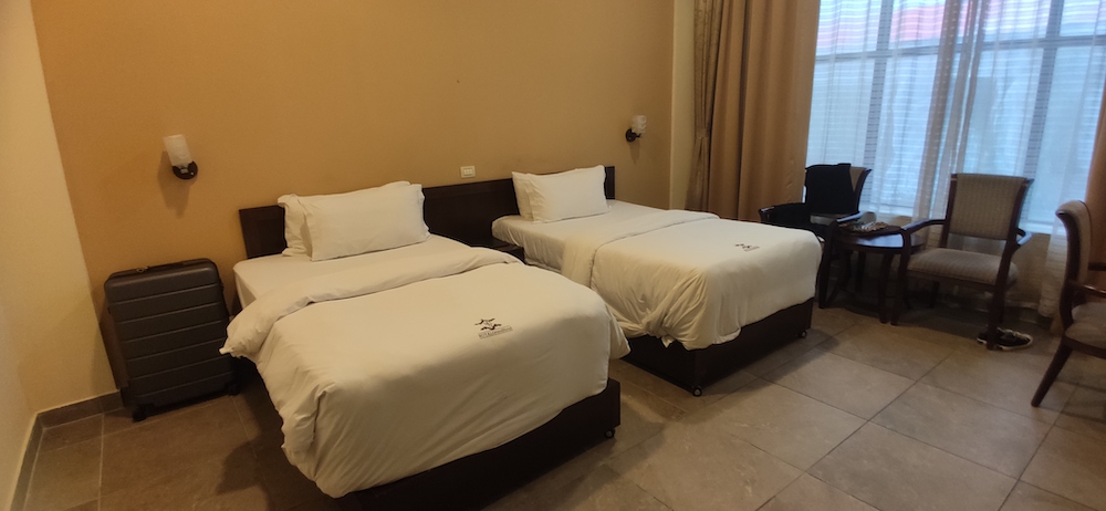 TheRoyalGrandHotel双人床套间