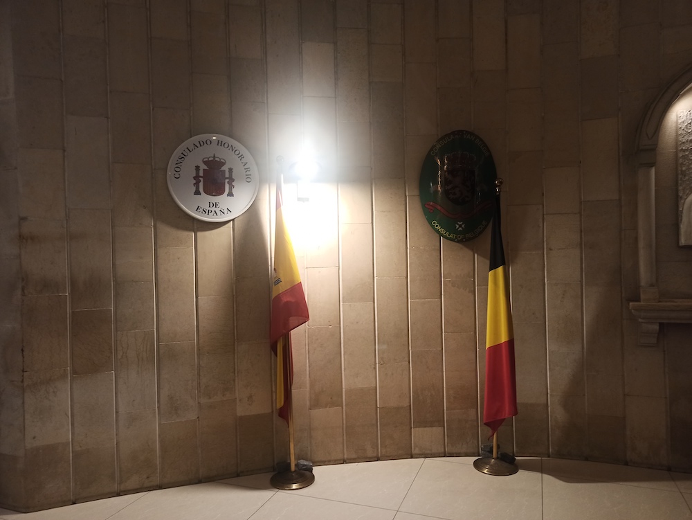 TheRoyalGrandHotel皇家大酒店里面的大使馆